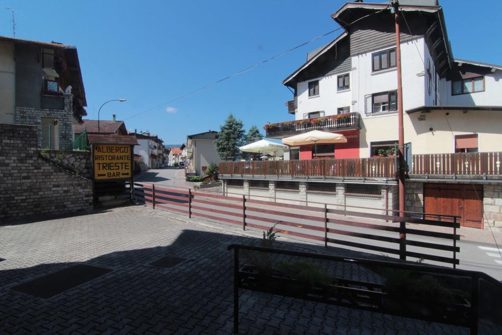 Tambre dʼAlpago Albergo Trieste מראה חיצוני תמונה