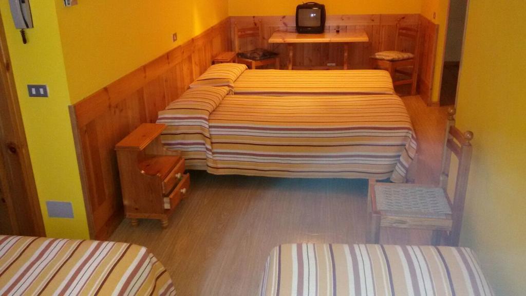 Tambre dʼAlpago Albergo Trieste חדר תמונה