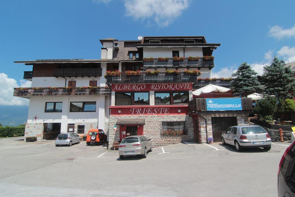 Tambre dʼAlpago Albergo Trieste מראה חיצוני תמונה