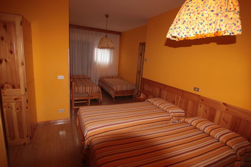 Tambre dʼAlpago Albergo Trieste חדר תמונה