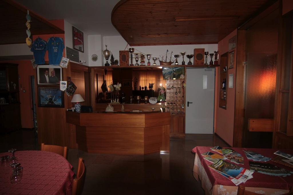 Tambre dʼAlpago Albergo Trieste מראה חיצוני תמונה