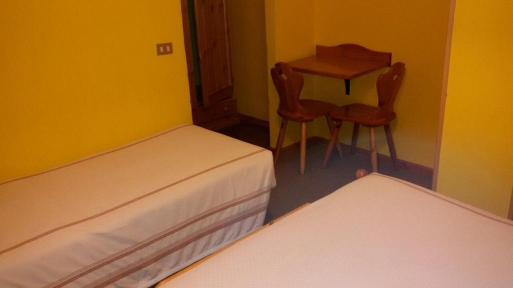 Tambre dʼAlpago Albergo Trieste חדר תמונה