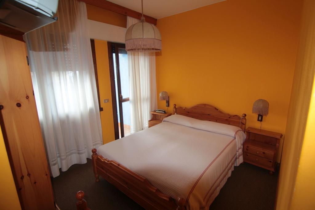 Tambre dʼAlpago Albergo Trieste חדר תמונה