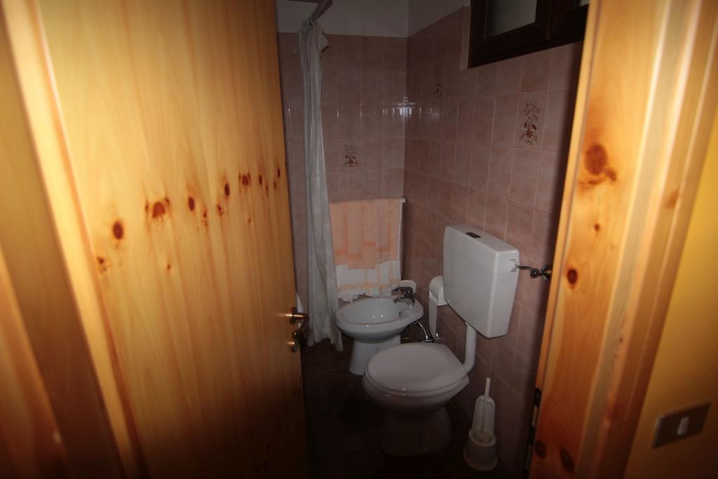 Tambre dʼAlpago Albergo Trieste חדר תמונה